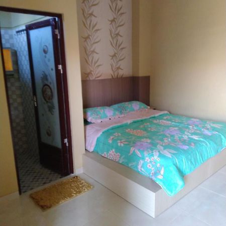 R3 Brawijaya Homestay Banyuwangi  Eksteriør billede