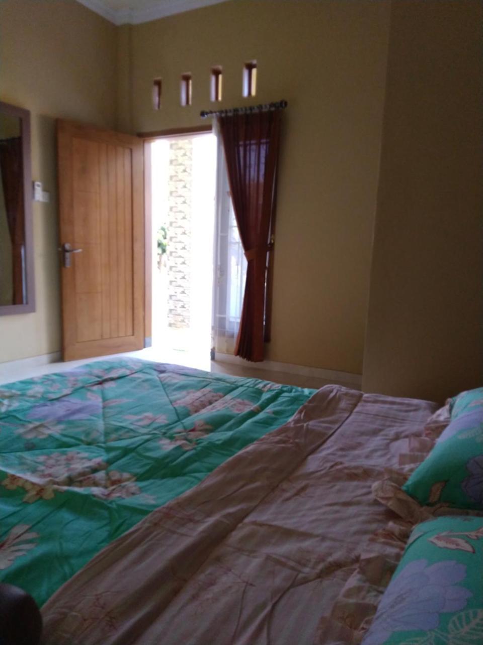 R3 Brawijaya Homestay Banyuwangi  Eksteriør billede