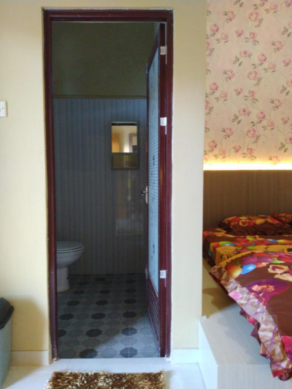 R3 Brawijaya Homestay Banyuwangi  Eksteriør billede