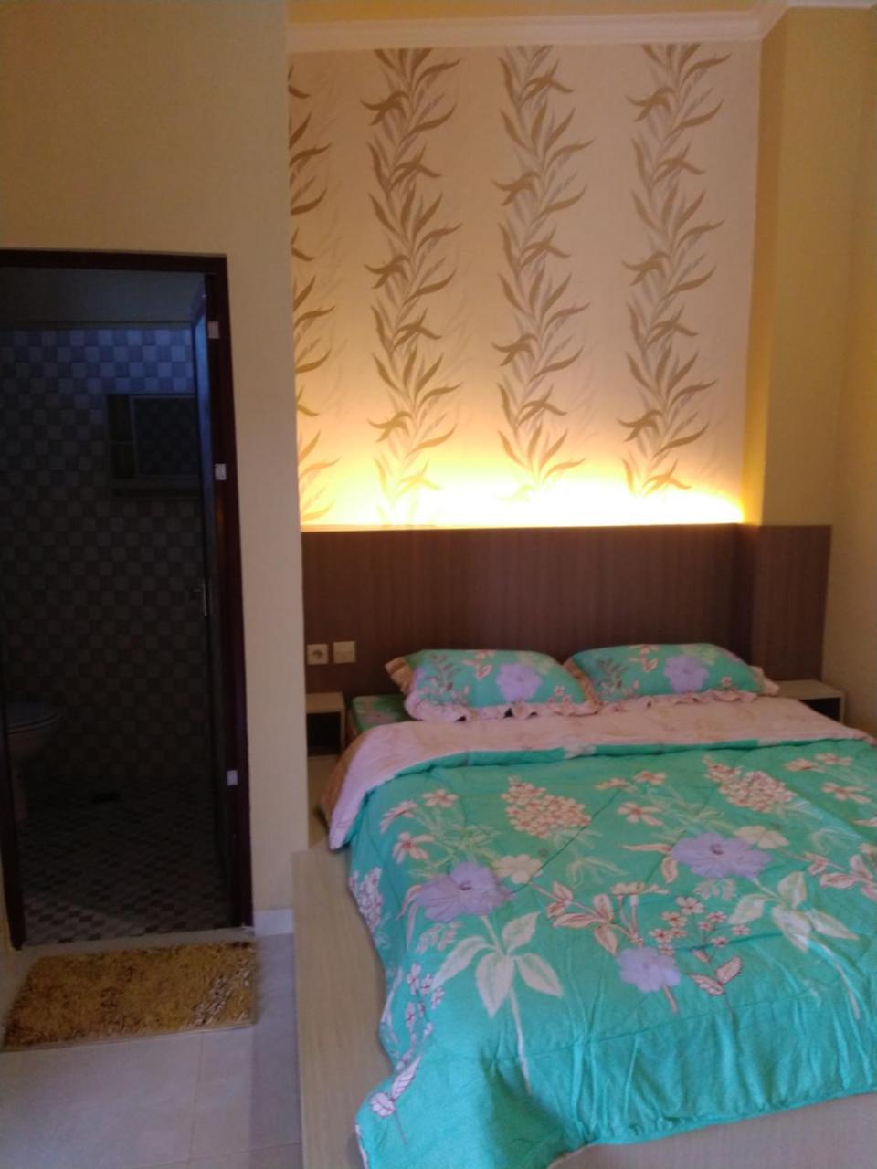 R3 Brawijaya Homestay Banyuwangi  Eksteriør billede