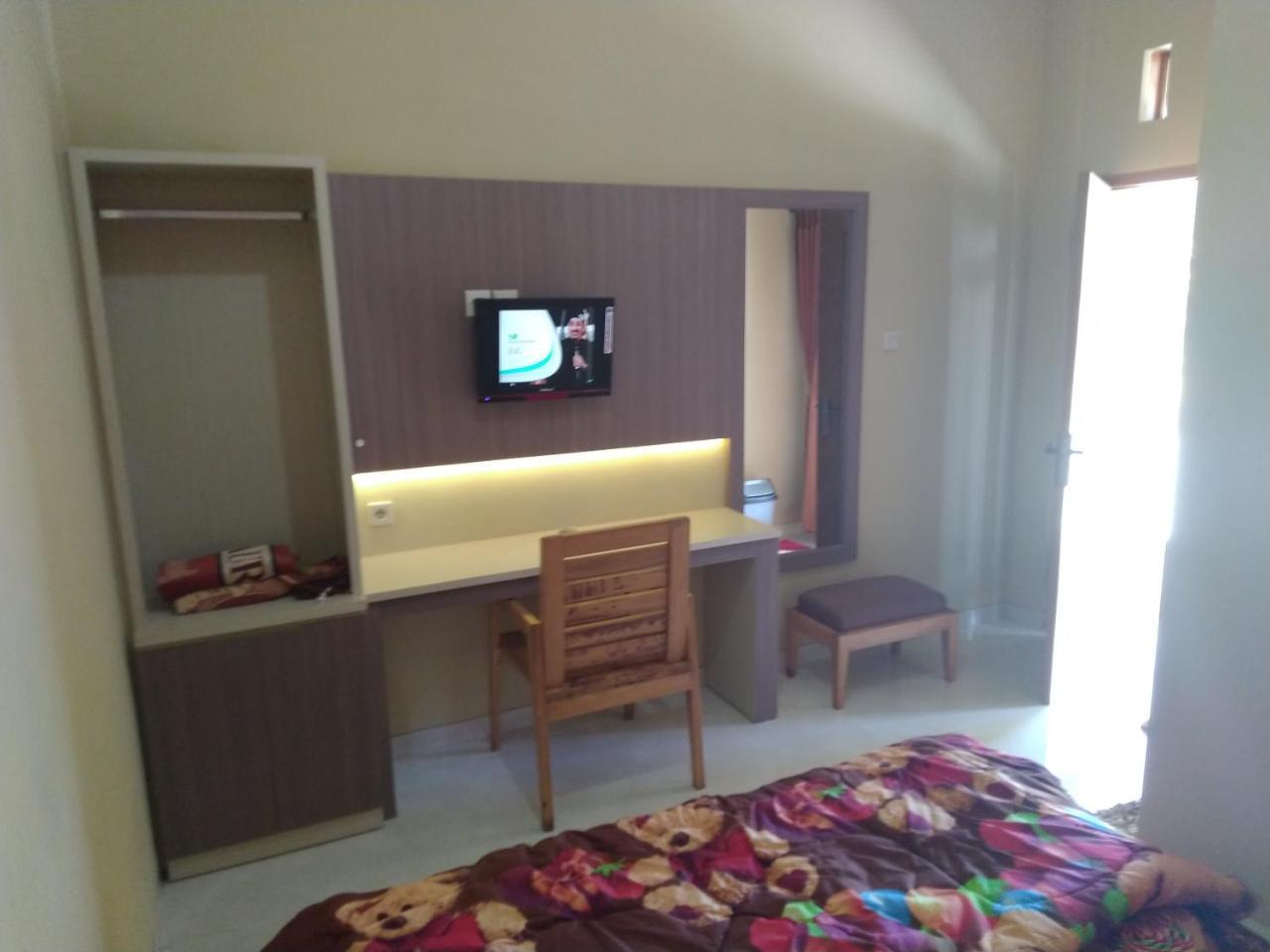 R3 Brawijaya Homestay Banyuwangi  Eksteriør billede