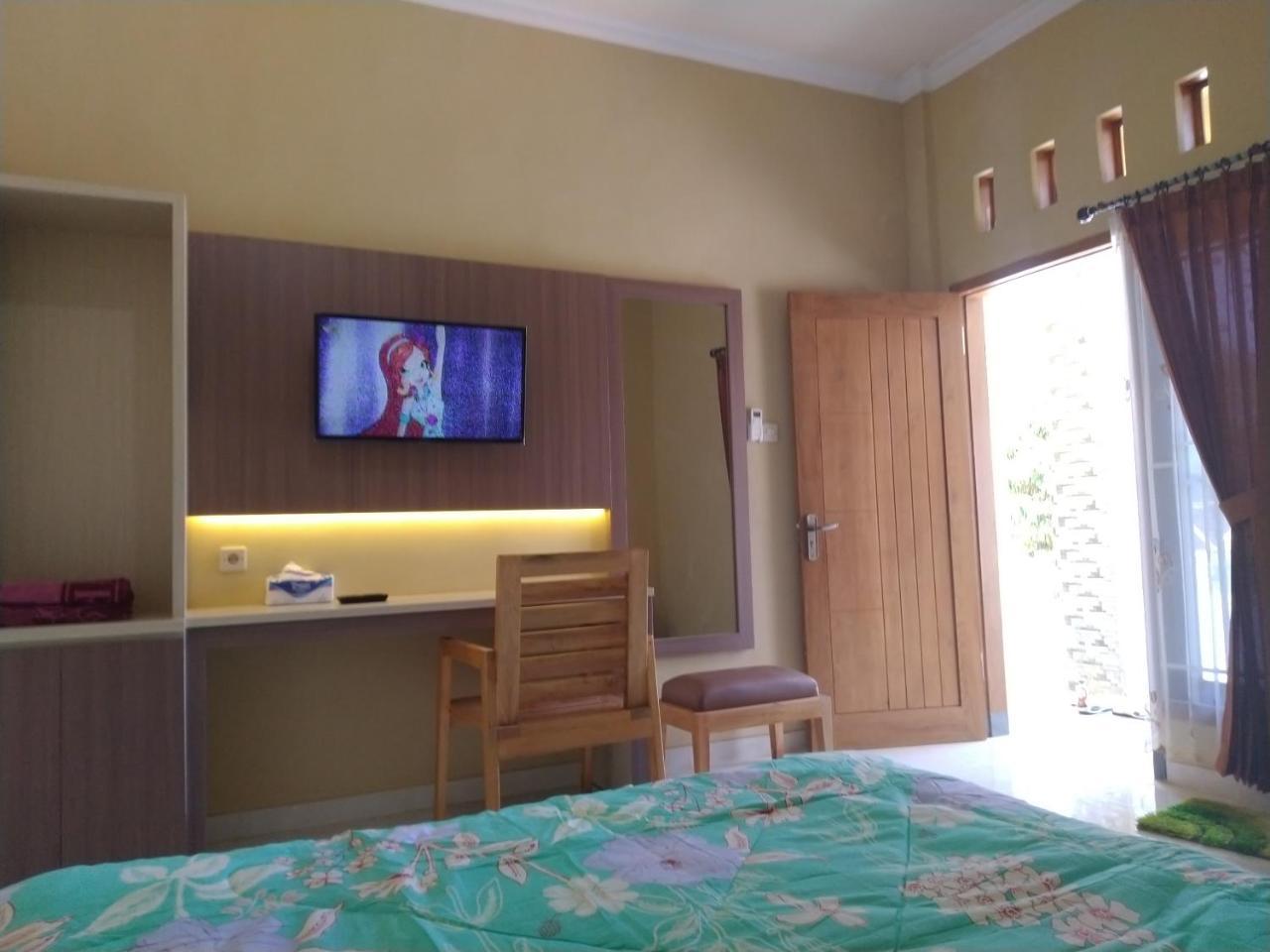 R3 Brawijaya Homestay Banyuwangi  Eksteriør billede