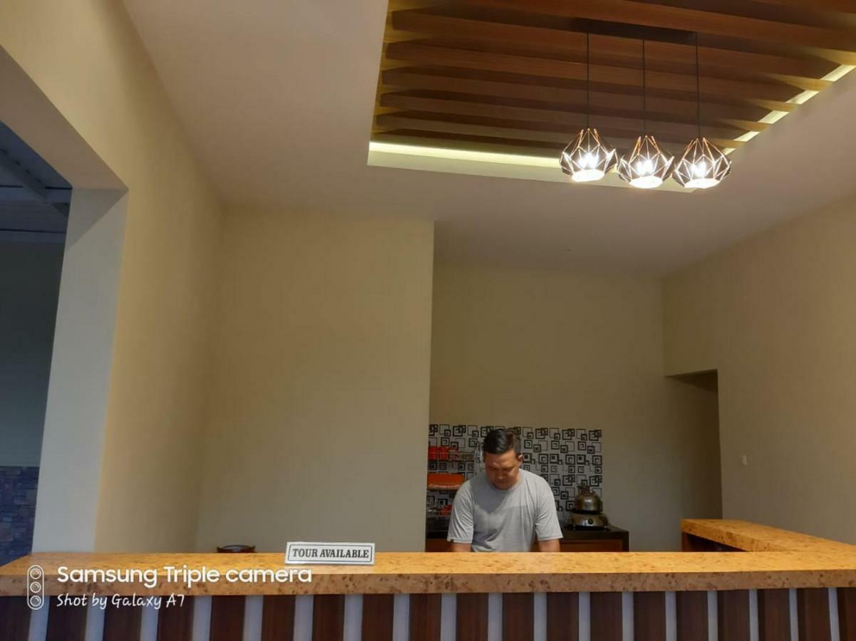 R3 Brawijaya Homestay Banyuwangi  Eksteriør billede