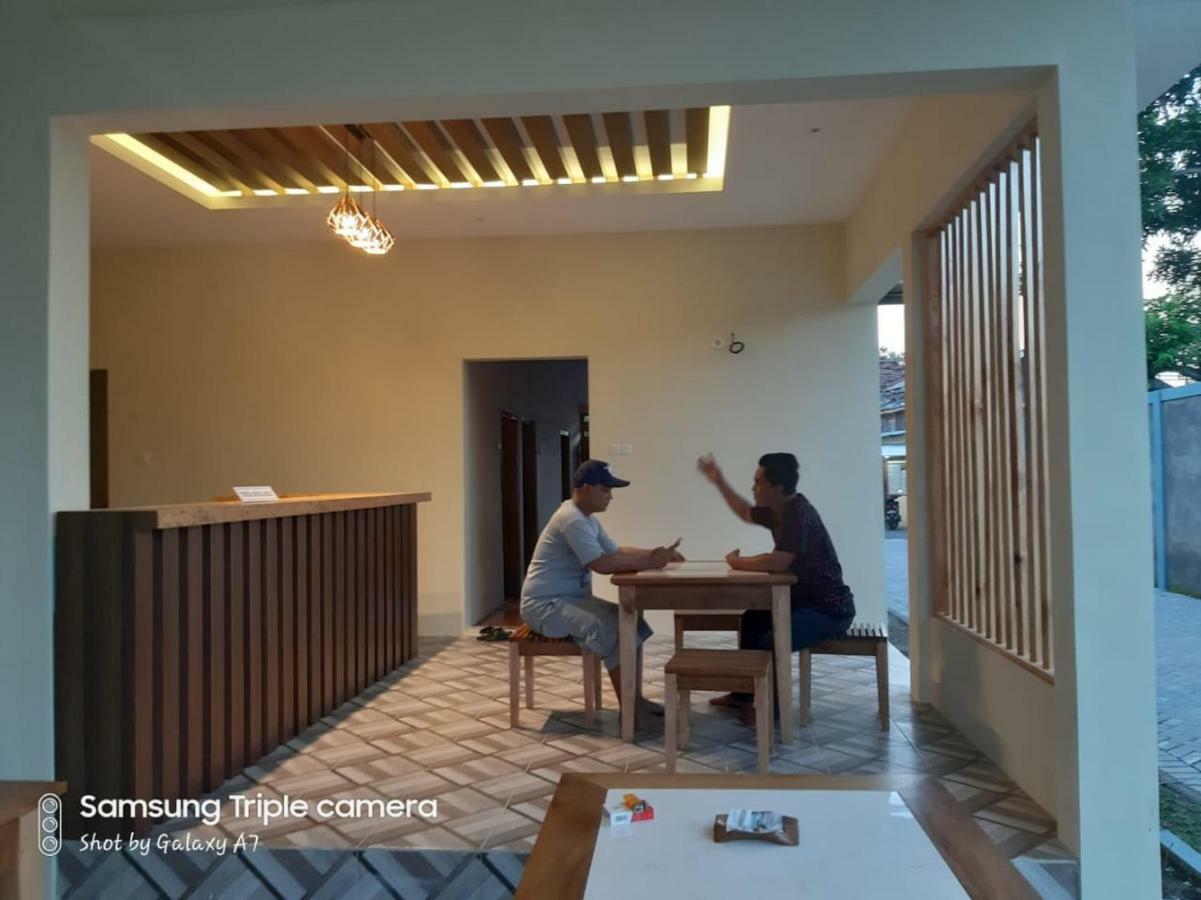 R3 Brawijaya Homestay Banyuwangi  Eksteriør billede